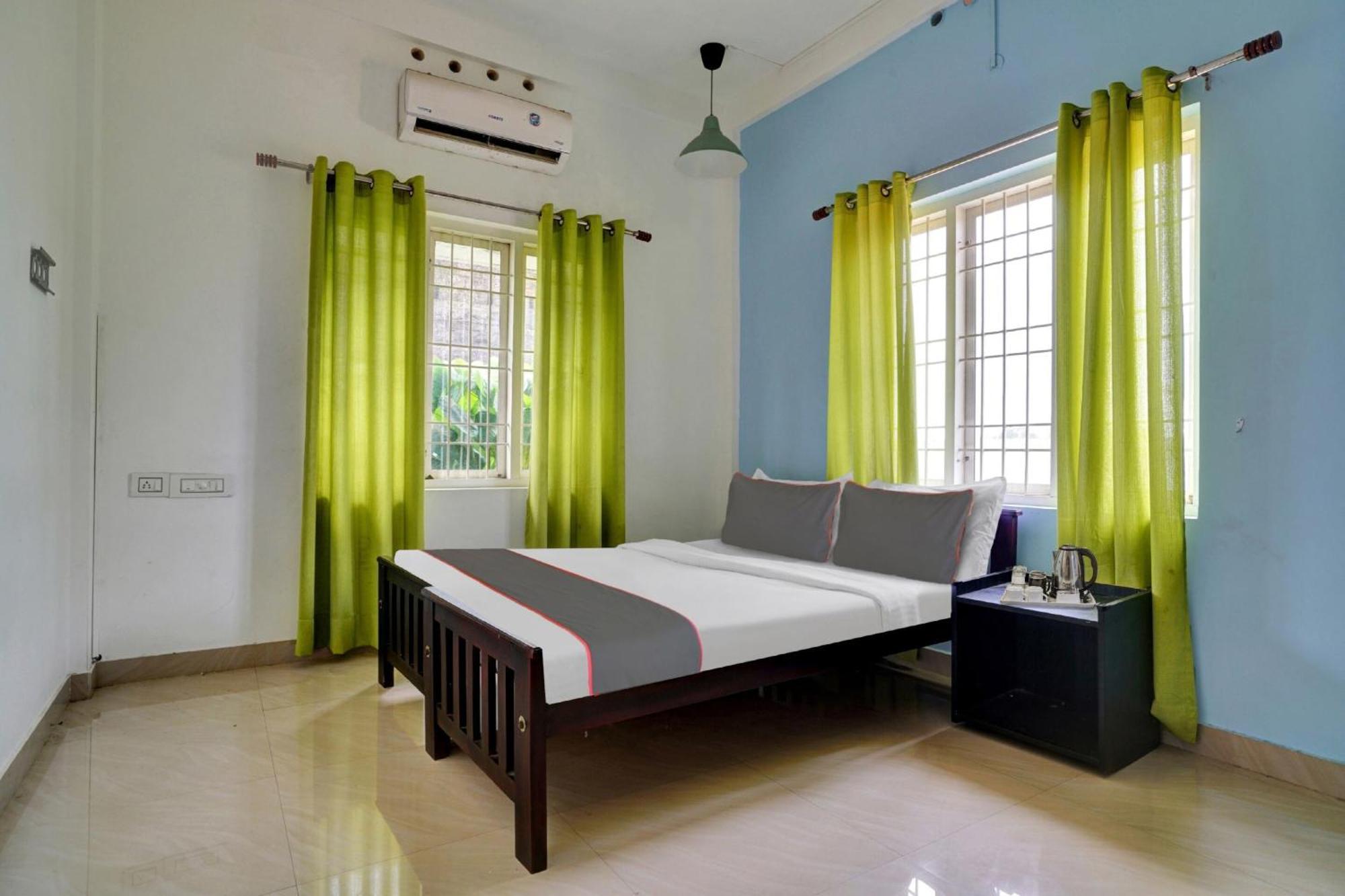 Kochi Collection O 81026 Suqoon Premium Stays מראה חיצוני תמונה