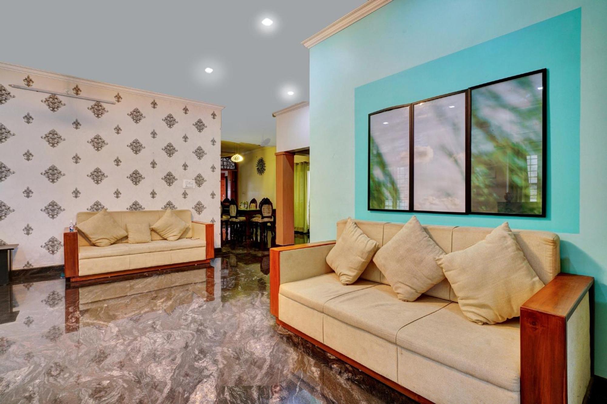 Kochi Collection O 81026 Suqoon Premium Stays מראה חיצוני תמונה