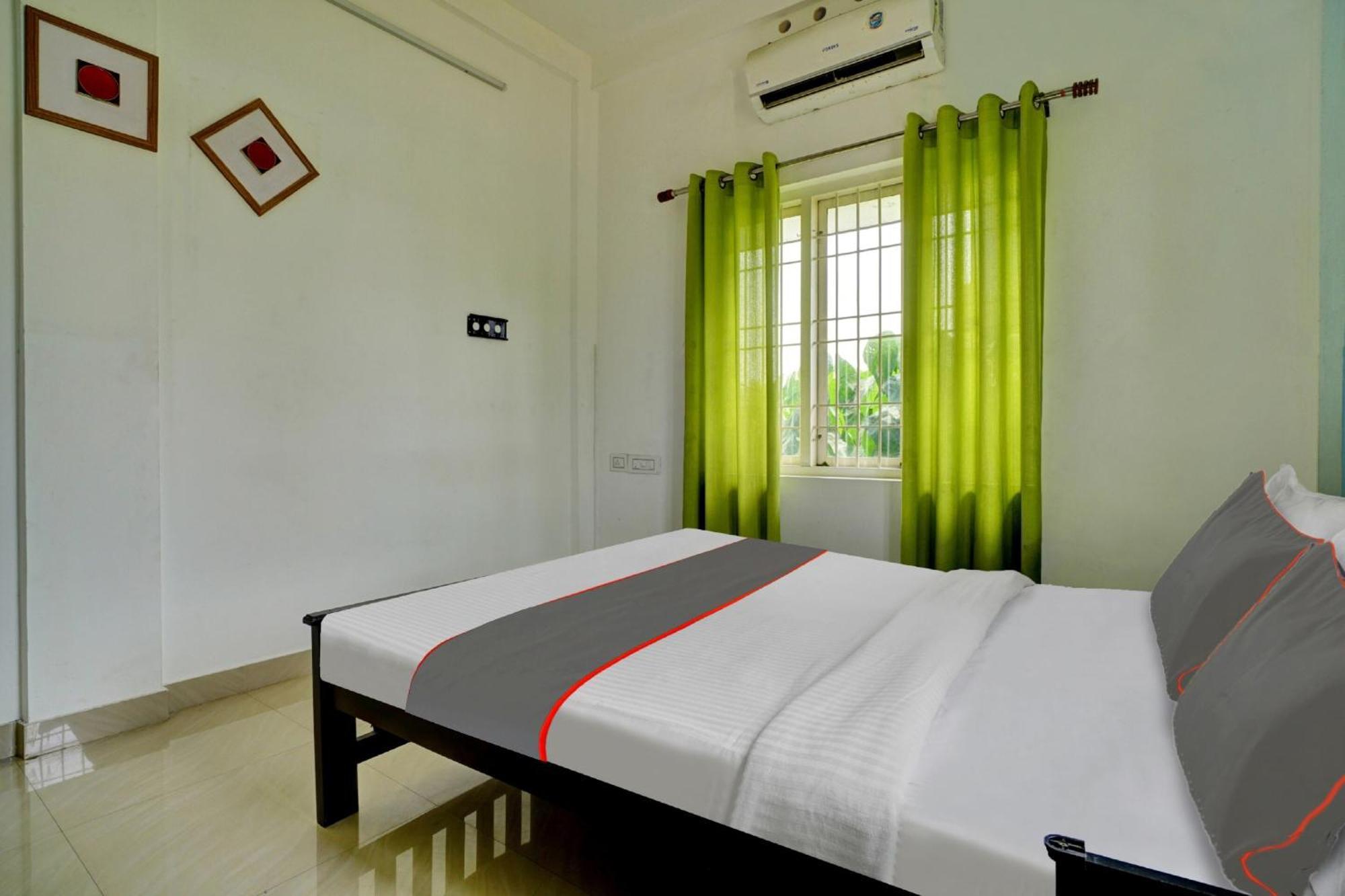 Kochi Collection O 81026 Suqoon Premium Stays מראה חיצוני תמונה