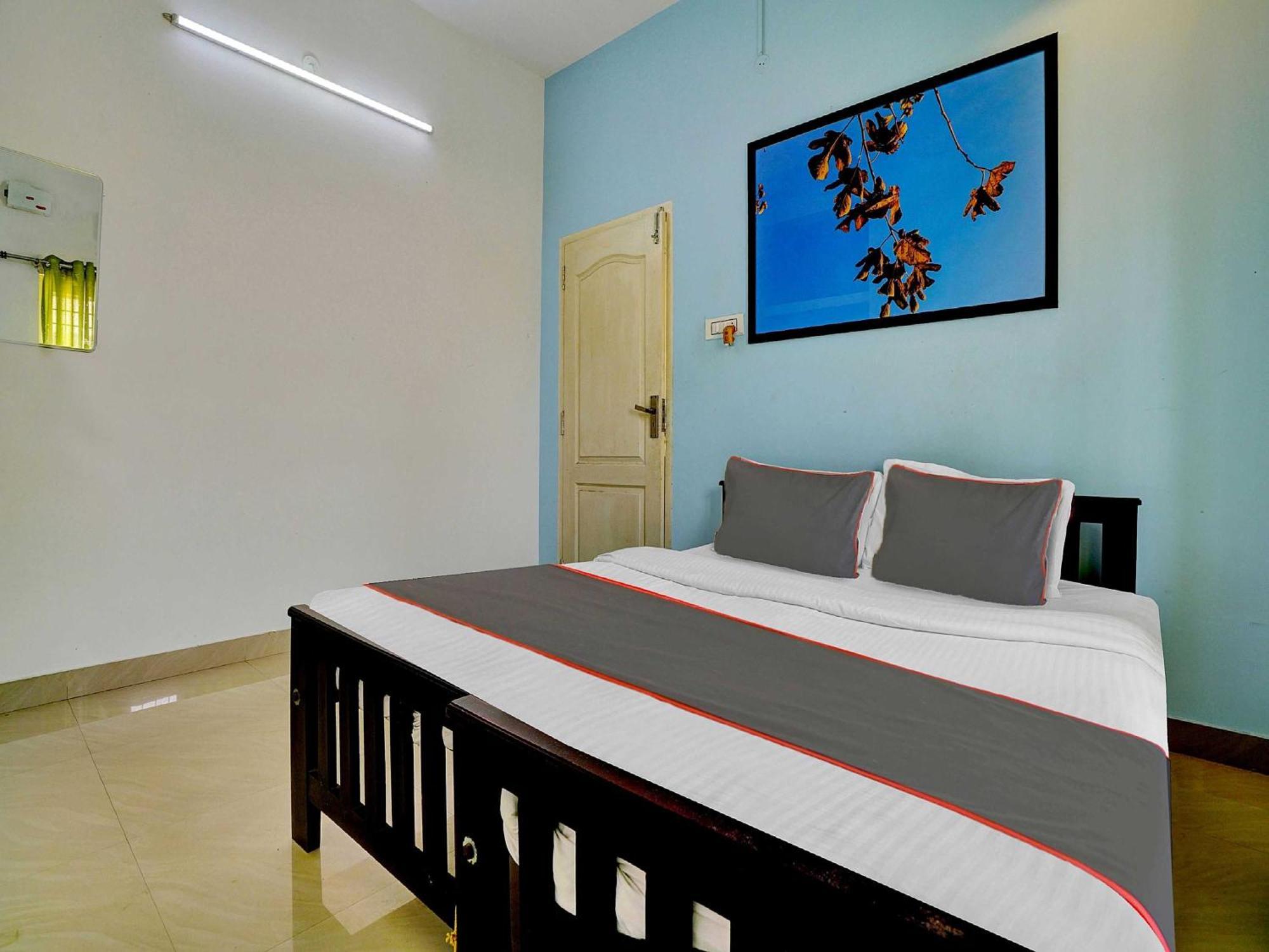 Kochi Collection O 81026 Suqoon Premium Stays מראה חיצוני תמונה
